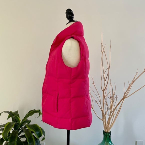 *SOLD* Down Filled Pink Puffer Vest - Sz S - Picture 4 of 10